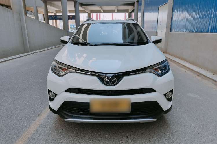 Used Toyota RAV4 2018 2.5L Automatic 4x4 Elite i Edition
