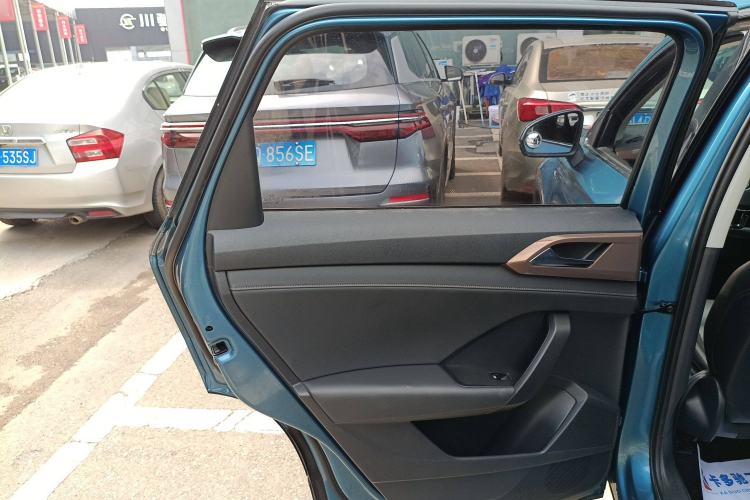 Used Volkswagen Tharu 2020 280TSI Two-Wheel Drive Luxury Plus Version China VI Standard
