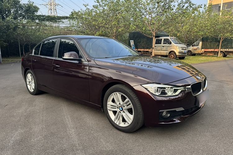 Used BMW 3 Series 2016 320Li Ambition Model
