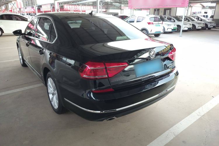 Used Volkswagen Passat 2017 330TSI DSG Luxury Edition
