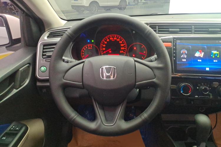 Used Honda Greiz 2016 1.5L CVT Classic Edition
