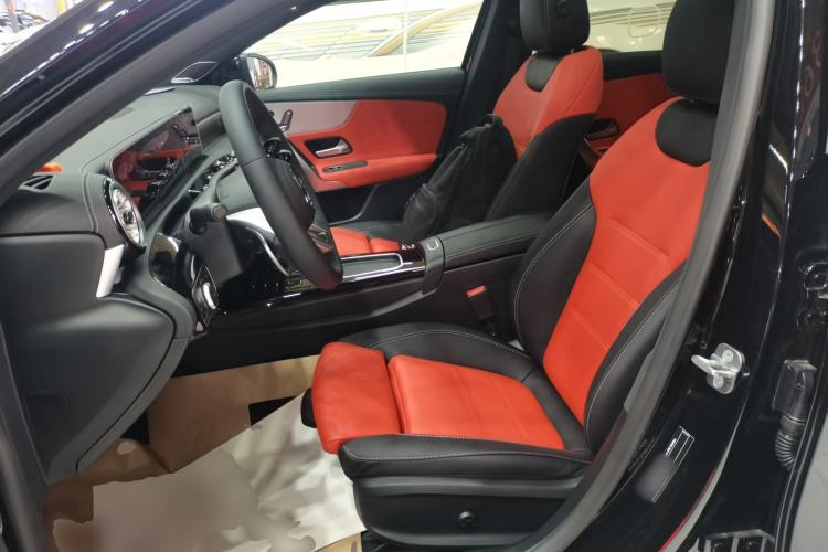 Used Mercedes-Benz A-AMG 2025 AMG A 35 L 4MATIC
