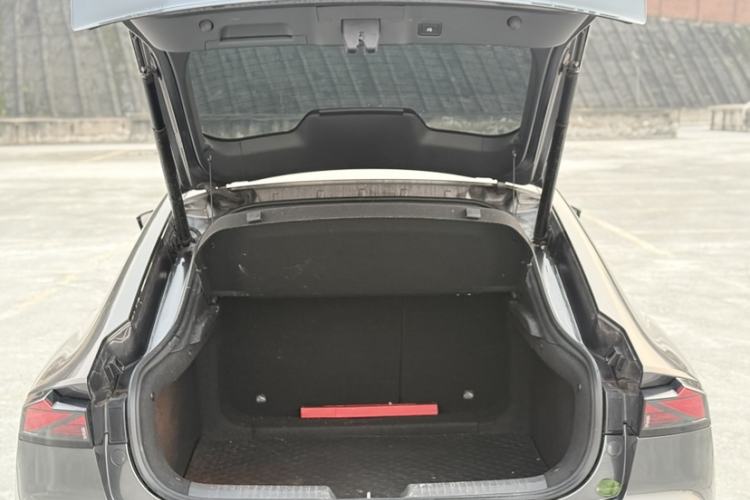 Used Changan UNI-V 2022 1.5T Prestige Version
