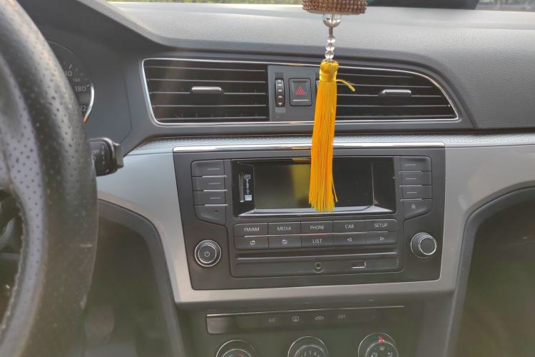 Used Volkswagen Lamando 2017 230TSI Manual Trend Edition
