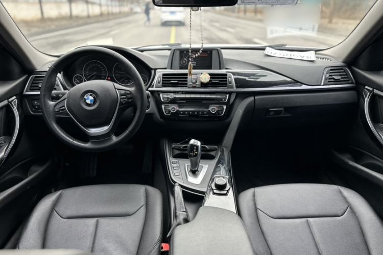 Used BMW 3 Series 2017 320Li Fashion Model
