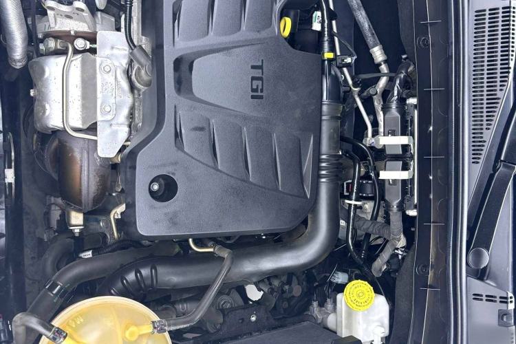 Used Roewe RX5 2023 PLUS 330TGI Automatic Trendsetting Smart Edition
