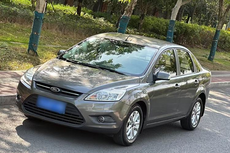 Used Ford Focus 2013 Sedan Classic 1.8L Automatic Base Model
