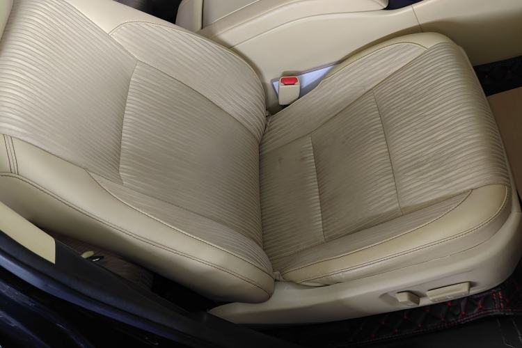 Used Toyota Highlander 2018 2.0T Two-Wheel Drive Elite Edition 5 Seats Emission Standard China V
