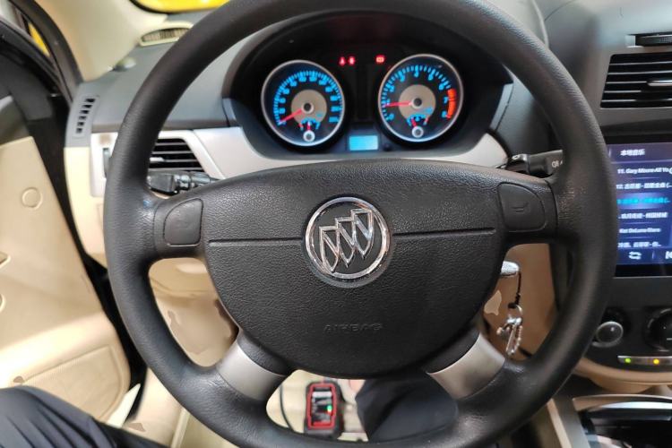 Used Buick Excelle 2013 1.5L Manual Classic Model
