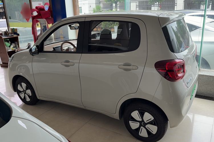 Used Wuling Hongguang MINIEV 2025 Four-Door Version Advanced Edition
