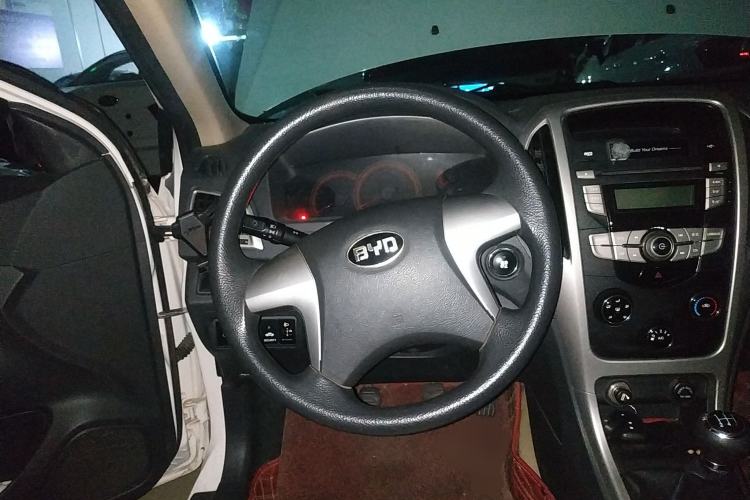 Used BYD F3 2015 Energy-Efficient Model 1.5L Manual Comfort Edition