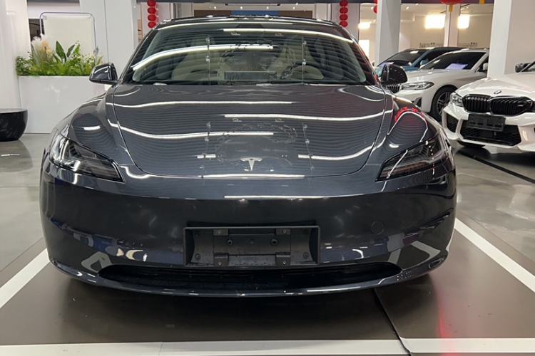 Used Tesla Model 3 2025 Rear-Wheel-Drive Version
