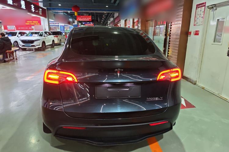 Used Tesla Model Y 2024 Long-Range All-Wheel-Drive Version