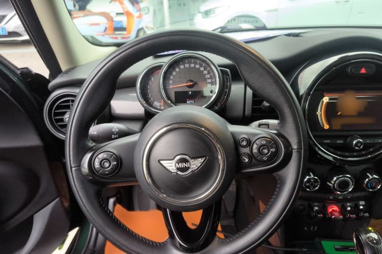 Used  MINI 2016 1.5T COOPER Five-Door Edition
