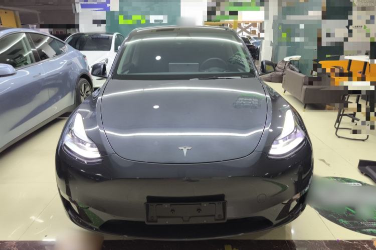 Used Tesla Model Y 2024 Long-Range All-Wheel-Drive Version
