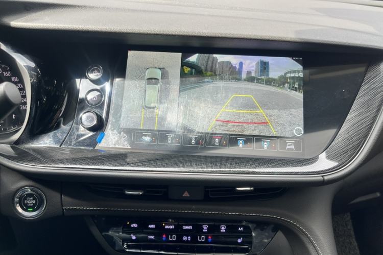 Used Buick Envision 2022 Encore S 552T Two-Wheel-Drive Luxury Model
