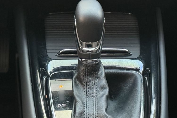 Used Roewe i5 2020 1.5L Automatic 4G Connect Luxury Flagship Edition
