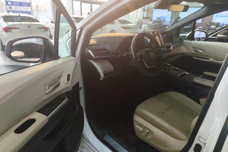 Used Toyota Granvia 2023 2.5L Hybrid Prestige PLUS Edition