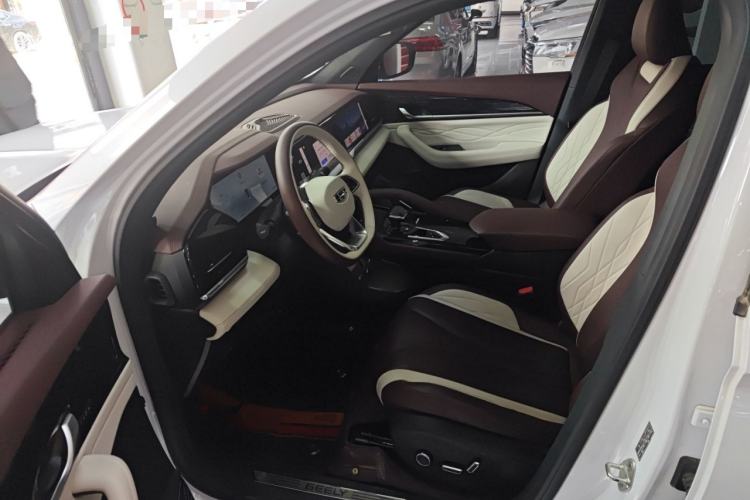 Used Geely Auto Monjaro L 2024 2.0TD High-Power Automatic Two-Wheel Drive Yunqi Version