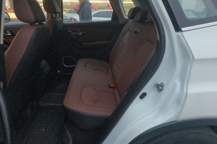 Used FAW Senya R7 2016 1.6L Automatic Prestige Edition
