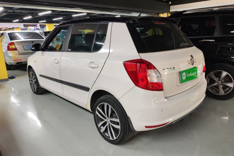 Used Skoda Fabia 2014 1.6L Automatic Sport Edition
