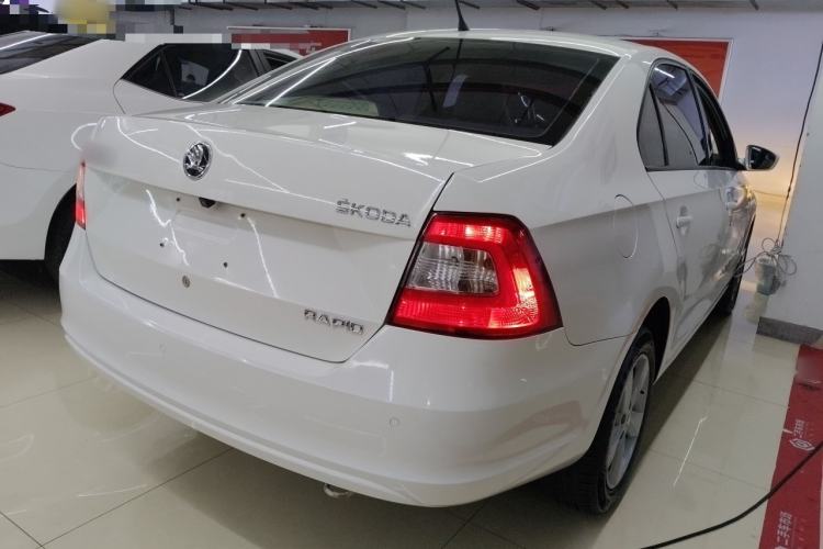 Used Skoda Rapid 2015 1.6L Automatic Smart Selection Model