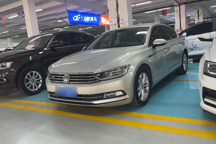 Used Volkswagen Magotan 2019 330TSI DSG Luxury Version China VI Standard
