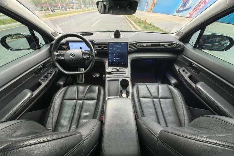 Used Nio ES8 2020 415 km Range 7-Seater Version