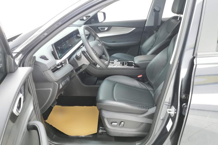 Used Chery Tiggo 8 PLUS 2022 Kunpeng Edition 390TGDI DCT Passion Version
