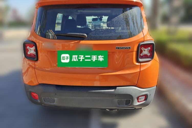 Used  Renegade 2019 220T Automatic Leading Edition
