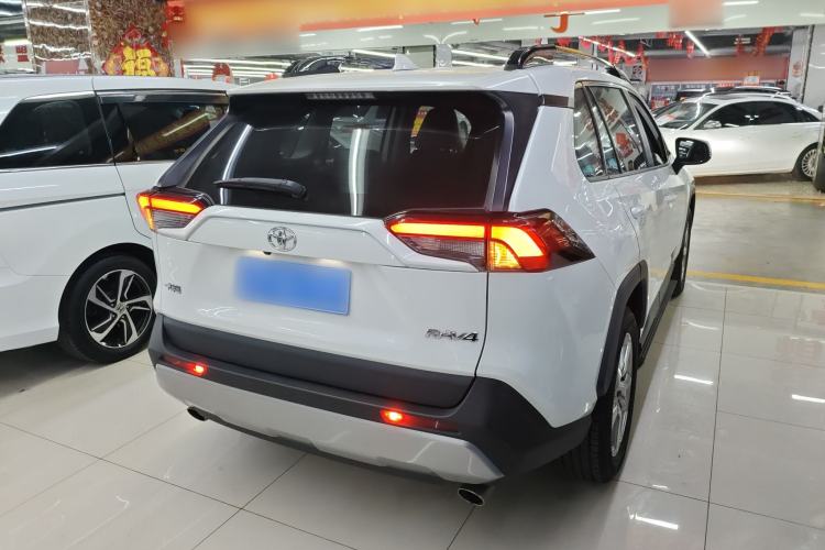 Used Toyota RAV4 2020 2.0L CVT Two-Wheel Drive Fashion PLUS Edition

