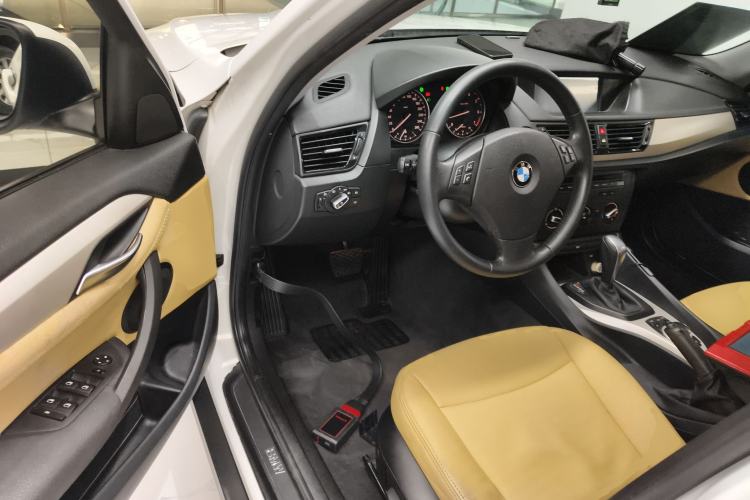 Used BMW X1 2013 sDrive18i Fashion Model
