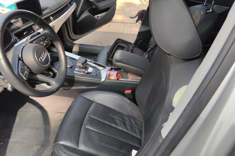 Used Audi A4L 2018 30th Anniversary Edition 45 TFSI quattro Individual Sport Edition
