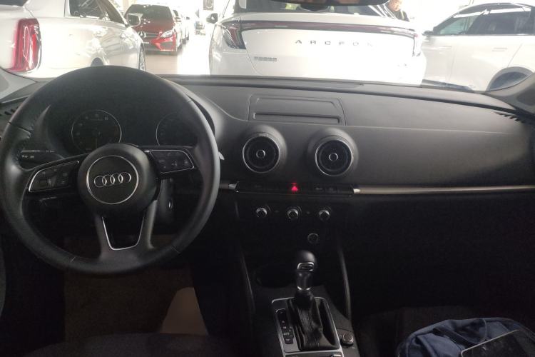 Used Audi A3 2020 Restyled Limousine 35 TFSI Ambition Version China VI