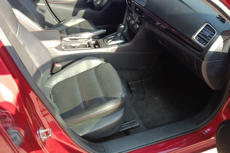 Used Mazda Atenza 2015 2.0L Blue Sky Luxury Edition
