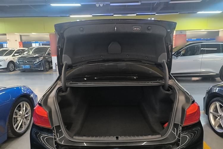 Used BMW 5 Series 2019 530Li Luxury Edition M Sport Package