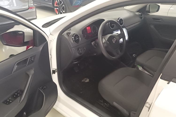 Used Volkswagen Jetta 2017 1.4L Manual Fashion Edition
