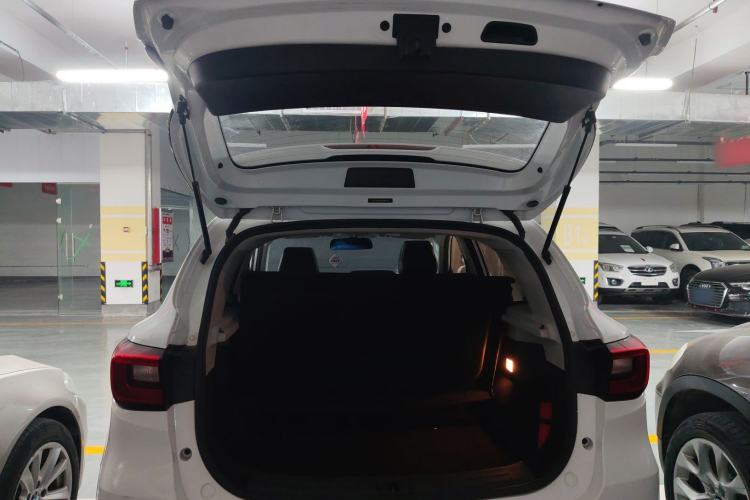 Used MG ZS 2018 1.5L Automatic Luxury Edition China V Standard
