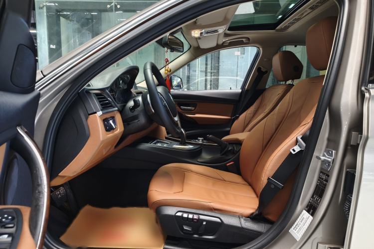 Used BMW 3 Series 2015 320Li Luxury Design Package
