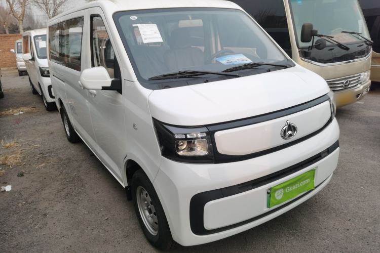 Used Chana Ruixing EM80 2025 Passenger Version Comfort Model 6 Seats 260 km Range Liftback Door 60 kW

