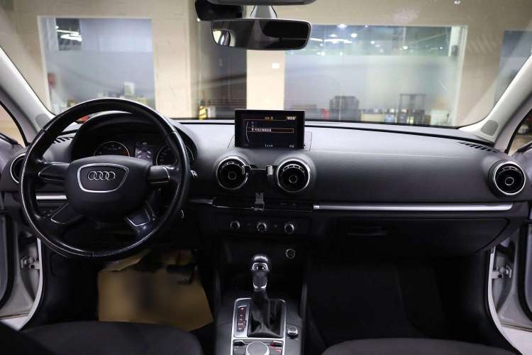 Used Audi A3 2014 Limousine 35 TFSI Automatic Advanced Model
