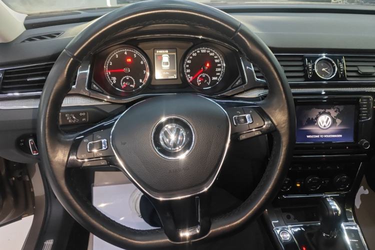 Used Volkswagen Passat 2017 330TSI DSG Prestige Edition