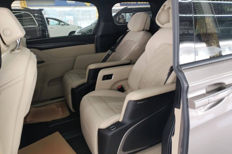 Used Buick GL8 2022 ES Land Cruiser 653T Luxury Model
