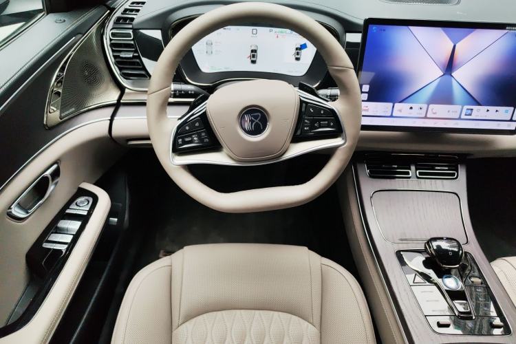 Used BYD Han 2025 EV with 701 km of Laser Radar-Enabled Intelligent Driving
