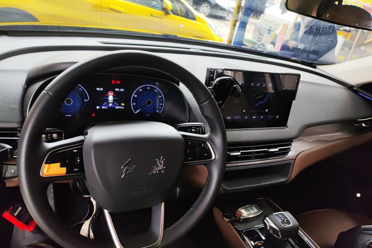 Used Hongqi E-QM5 2021 Online Booking Charging Basic Edition 4 Seats
