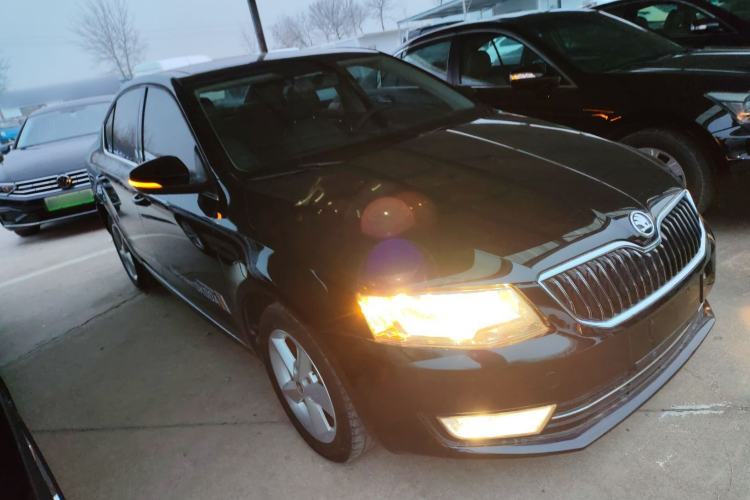 Used Skoda Octavia 2015 1.6L Automatic Yijun Edition
