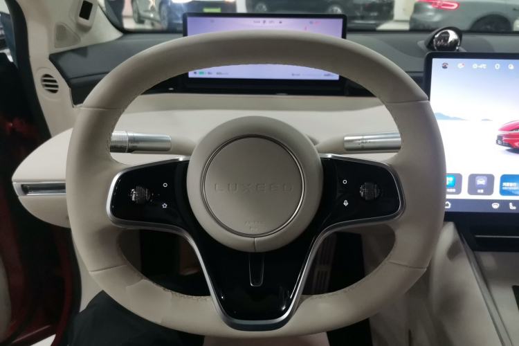 Used Hima Luxeed S7 2024 Ultra Four-Wheel Drive Flagship Edition
