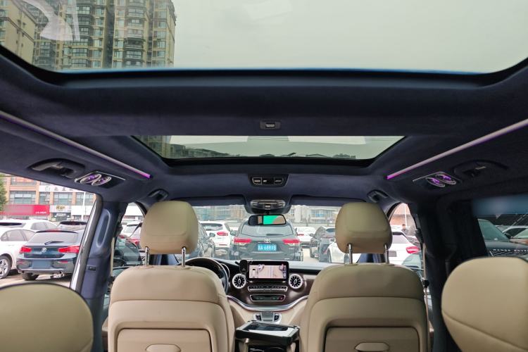 Used Mercedes-Benz V-Class 2021 V 260 Avantgarde Edition