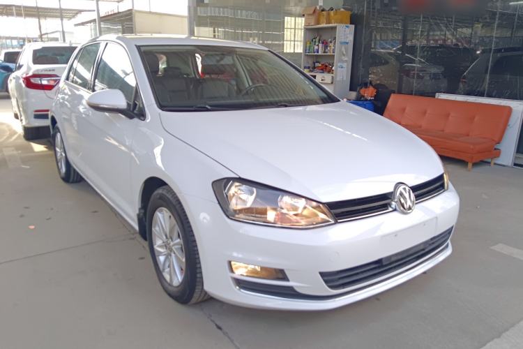 Used Volkswagen Golf 2015 1.6L Automatic Fashion Model
