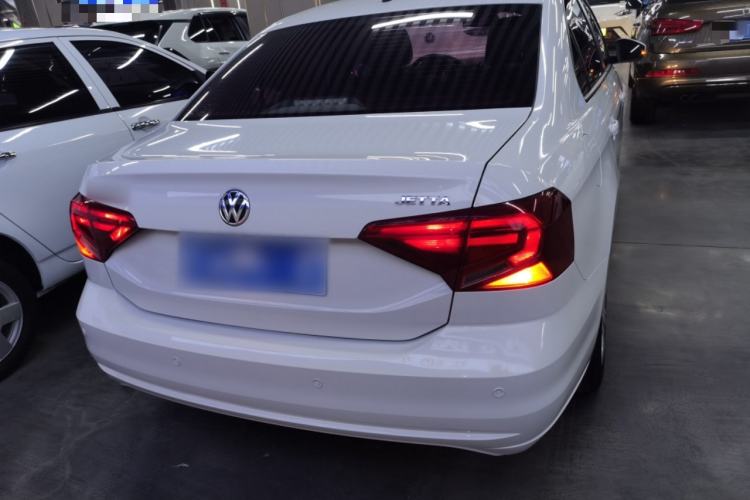 Used Volkswagen Jetta 2017 1.4L Manual Fashion Edition
